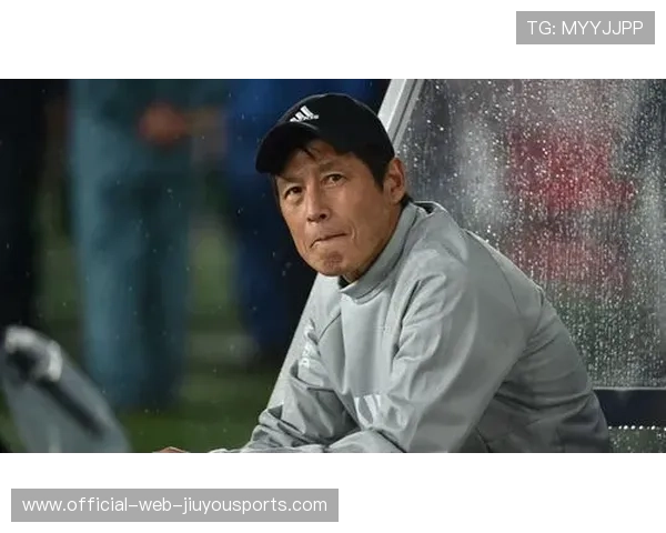 主帅在训练课上强调精神力量，心理师被常态化邀请