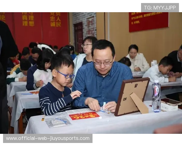 让家庭成为赛场的主角——赛事现场增设“亲子互动区”点燃家庭观众新热情