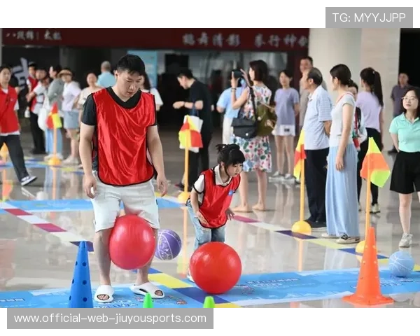 联赛推行家庭友好观赛区域 吸引更多亲子观众，亲子家庭比赛