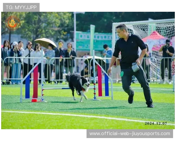 运动员最“萌”瞬间:赛场上的“萌宠”伙伴! 运动员最“萌”瞬间:赛场上的“萌宠”伙伴!